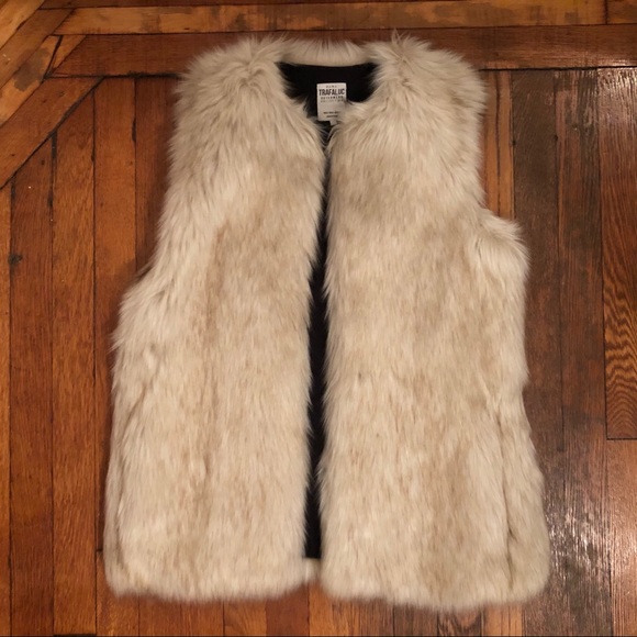 Zara Trafaluc Faux Fur Vest - Picture 1 of 6